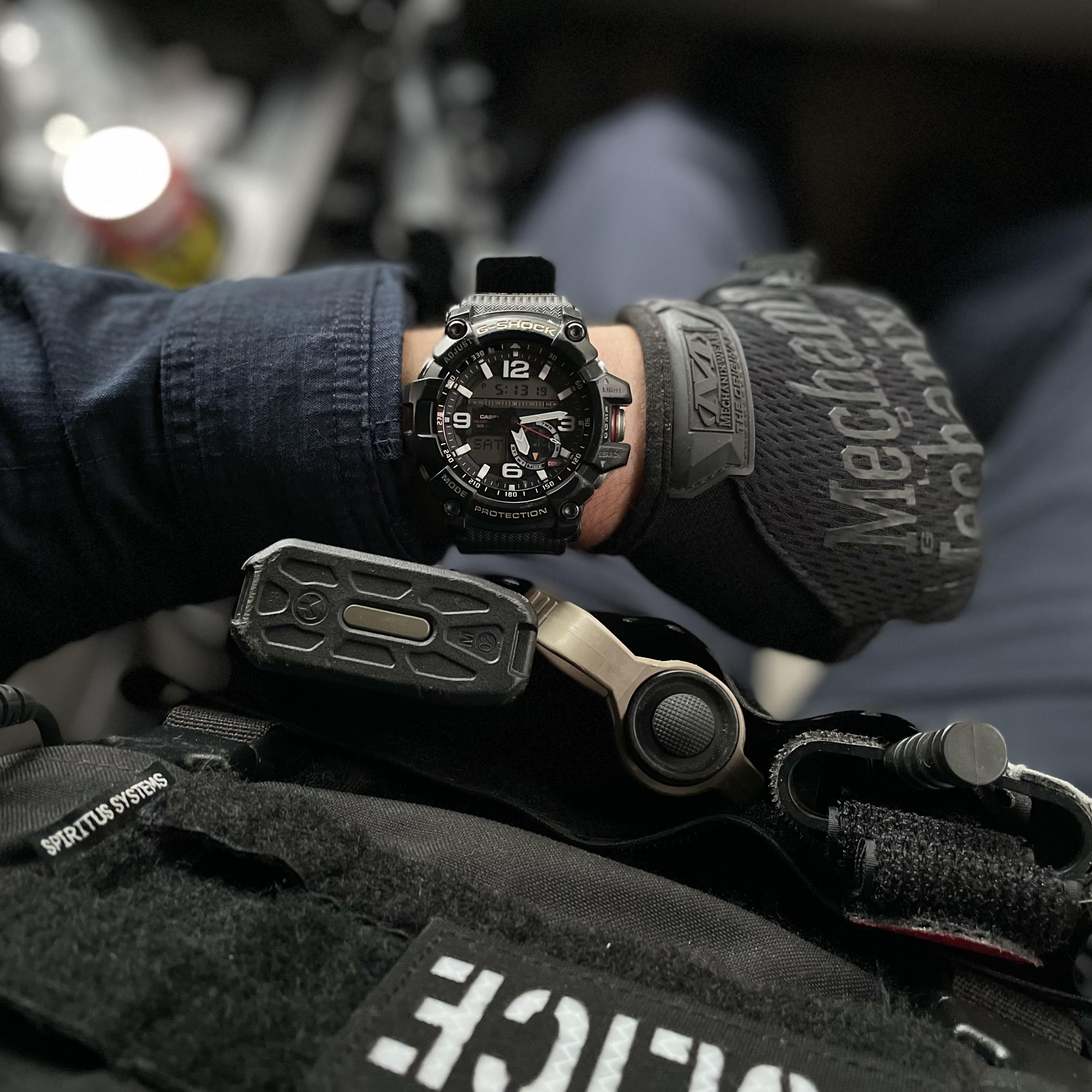The Mudmaster - A SWAT LEO's tool watch story – Sketchy Boyz Watch