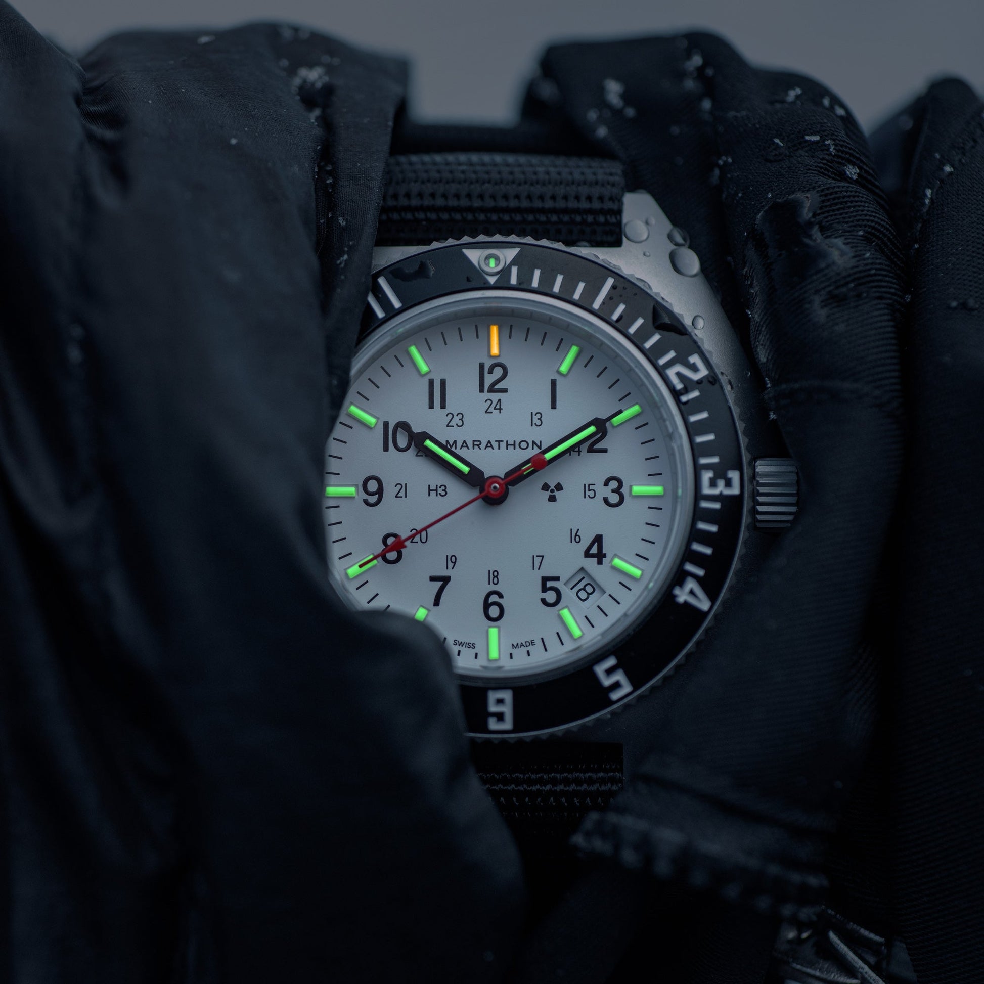 41mm Arctic Steel Navigator w/ Date (SSNAV-D) on Ballistic Nylon
