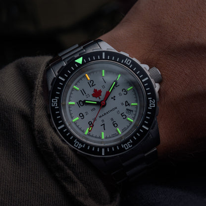 41mm Arctic Red Maple Large Diver’s Automatic (GSAR) with Stainless Steel Bracelet