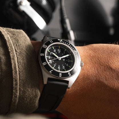 41mm Steel Navigator Automatic (SSNAV Auto) on 3-Piece Rubber Strap Kit