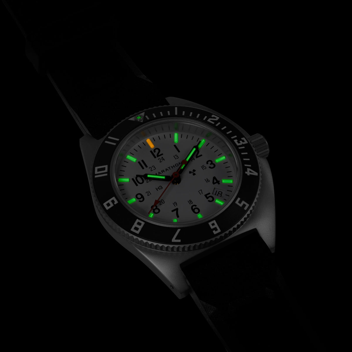 41mm Arctic Steel Navigator w/Date (SSNAV-D) on Black 3-Piece Rubber Strap Kit