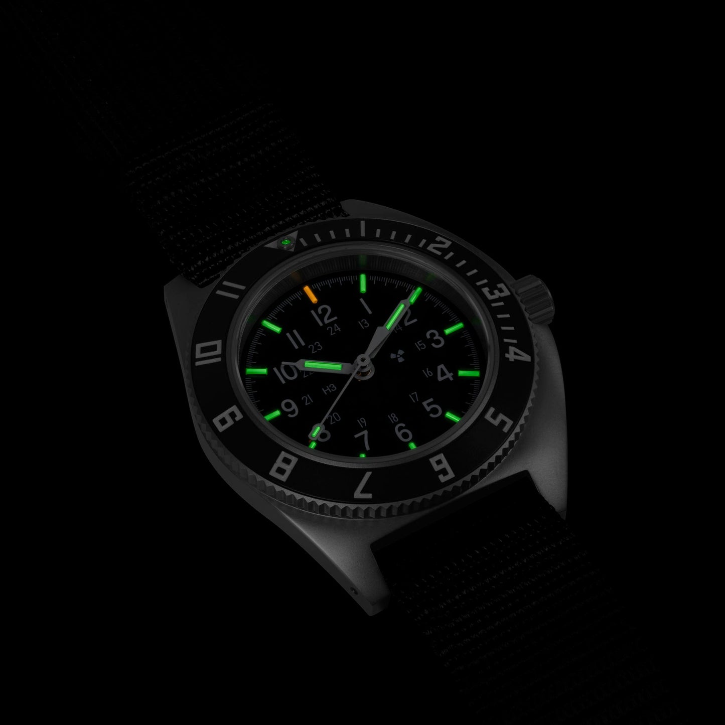 41mm Steel Navigator Automatic (SSNAV Auto) on Ballistic Nylon